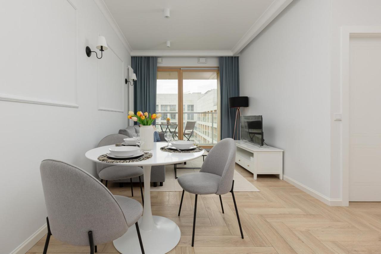 Stylish Apartment Kolejowa & Parking & Balcony By Noclegi Renters Varsavia Esterno foto